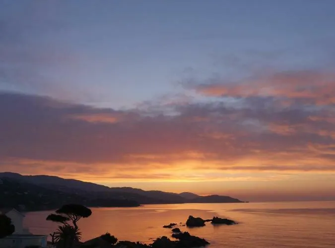 Le Verger Des Naiades Le Lavandou
