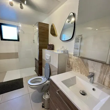 Апартаменты Le Verger Des Naiades *