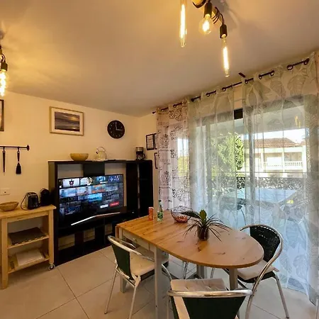 Апартаменты Le Verger Des Naiades Ле-Лаванду