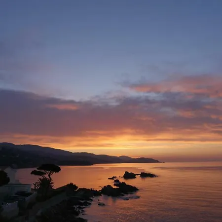 Le Verger Des Naiades Ле-Лаванду